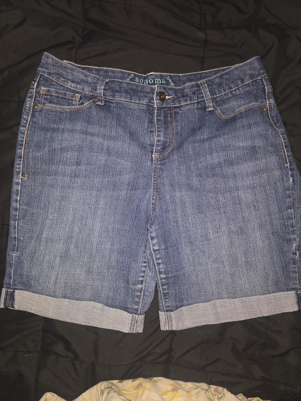 Sonoma Women's Jean Bermuda Shorts in Medium Blue Wash